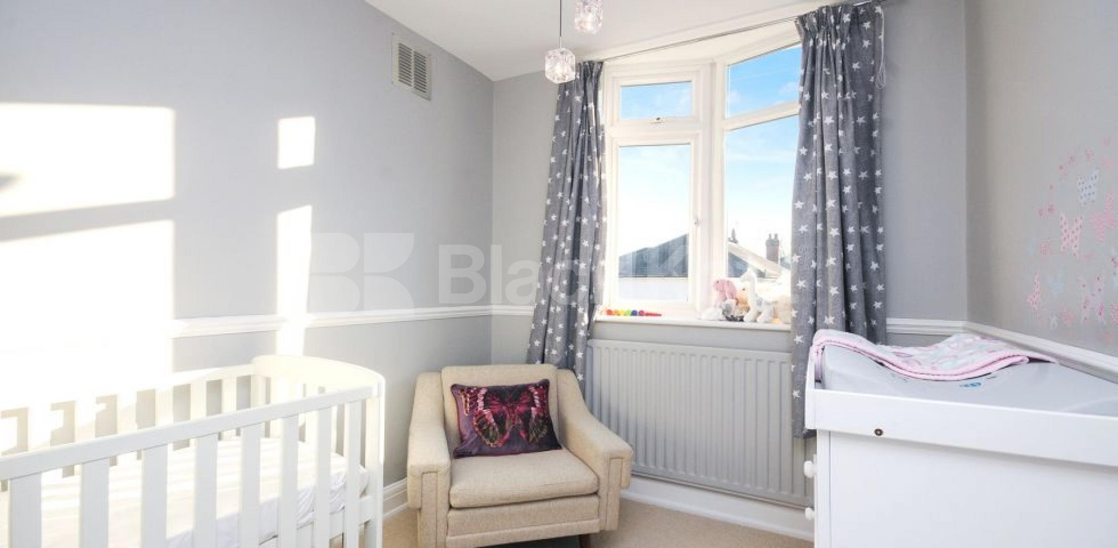 			LET, 4 Bedroom, 1 bath, 1 reception House			 Ashfield Road , EAST ACTON